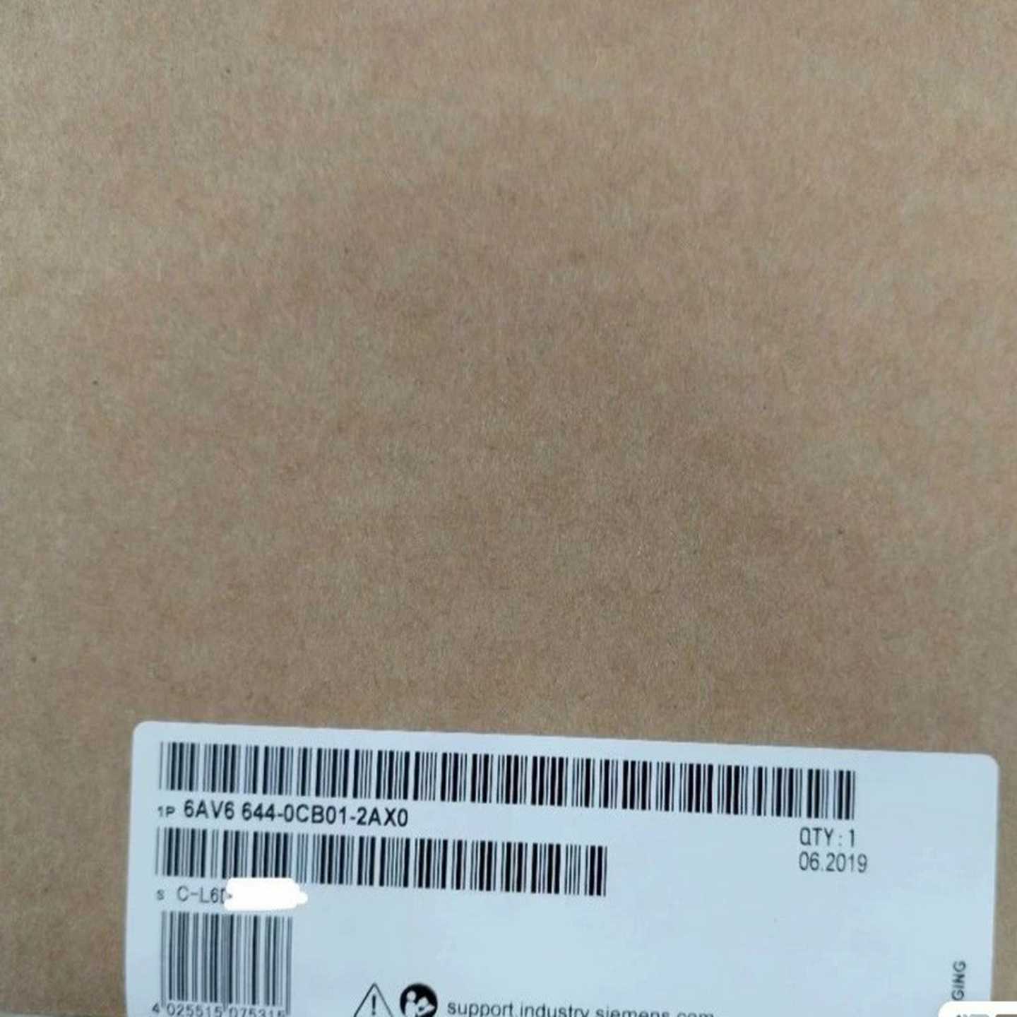 6AV6644-0CB01-2AX0余货有的联系[浩蓉商户]