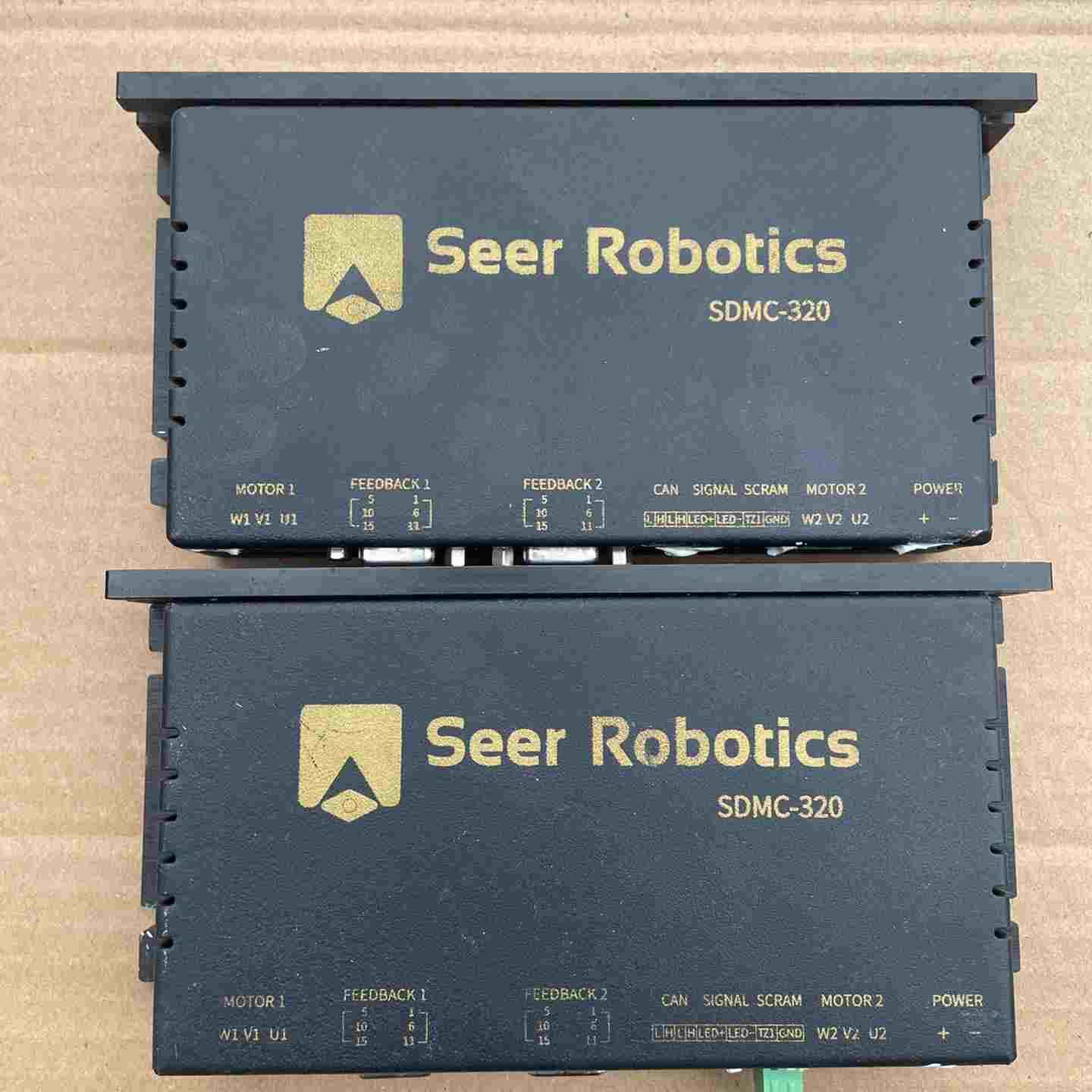 仙知机器人驱动器，型号：SDMC-320。正常使用拍前询价
