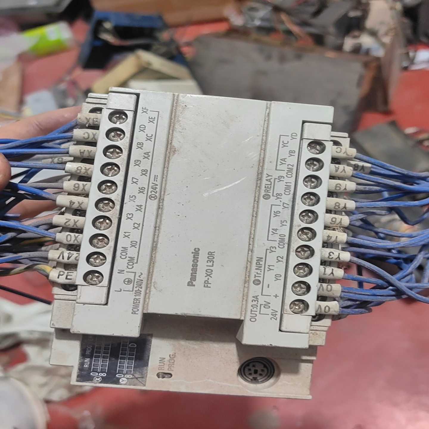 议价松下AFPX0L30R-F 可编程控制器 ，拆机件，还很新带