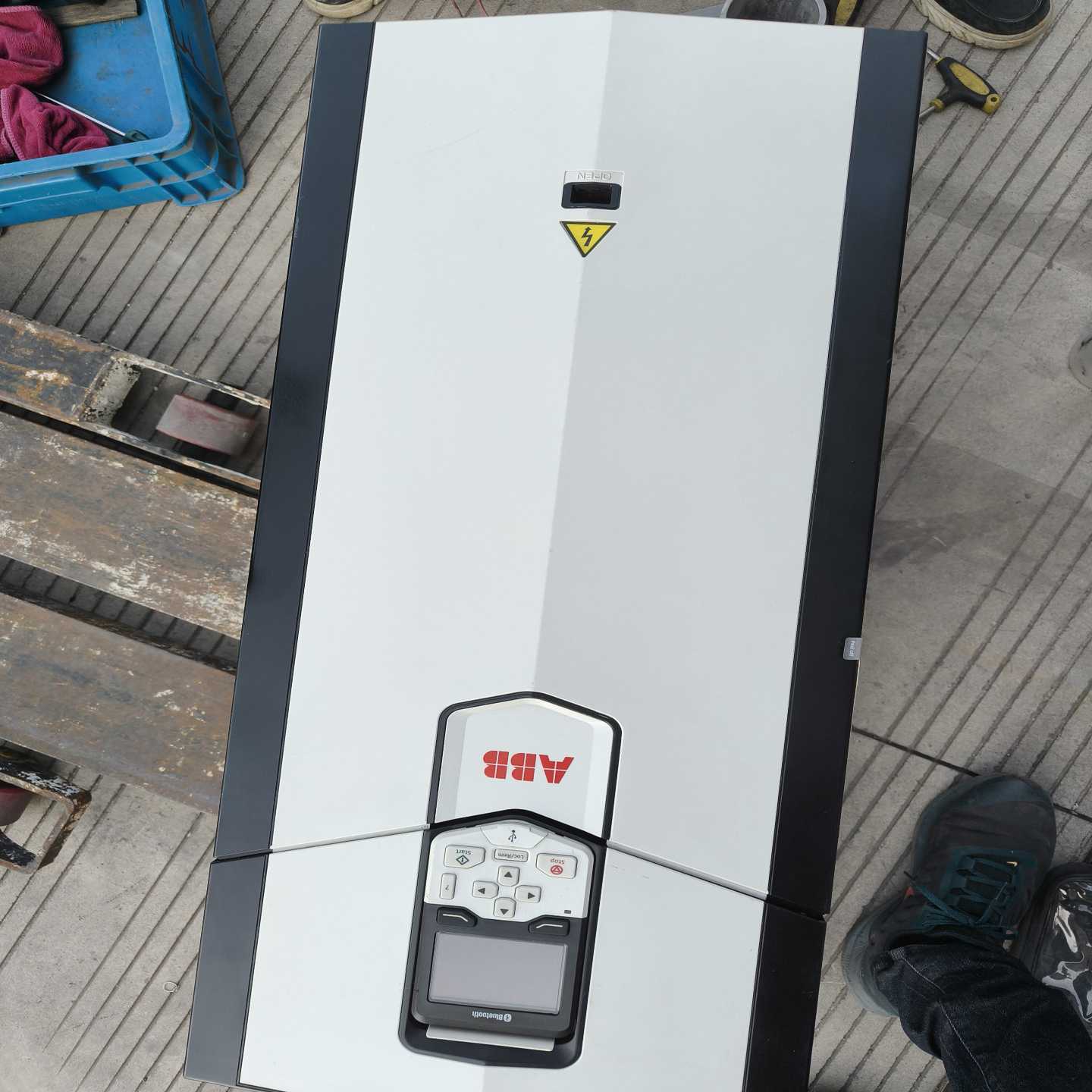 ABB变频器ACS880-01-246A-3+D150拆(嚷嚷电子）