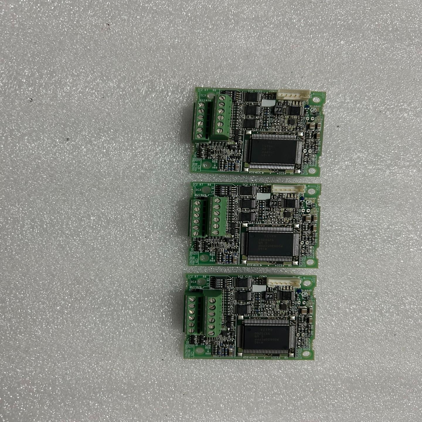 (背呗机械)9成新三菱A840系列变频器PG卡FR-A8AP功能链接
