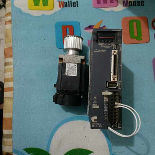 三菱 MR-JE-40A+HG-KN43J-S100，~询价