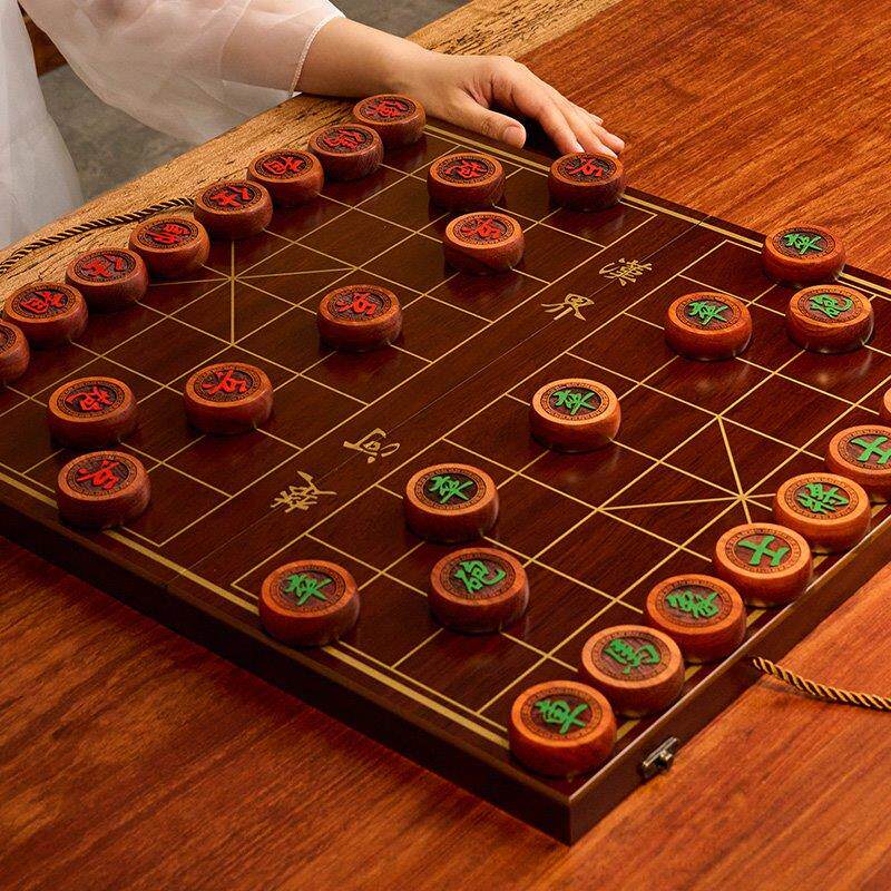 象棋中国象棋送礼全套儿童学生成人大号便携折叠实木榉木高档