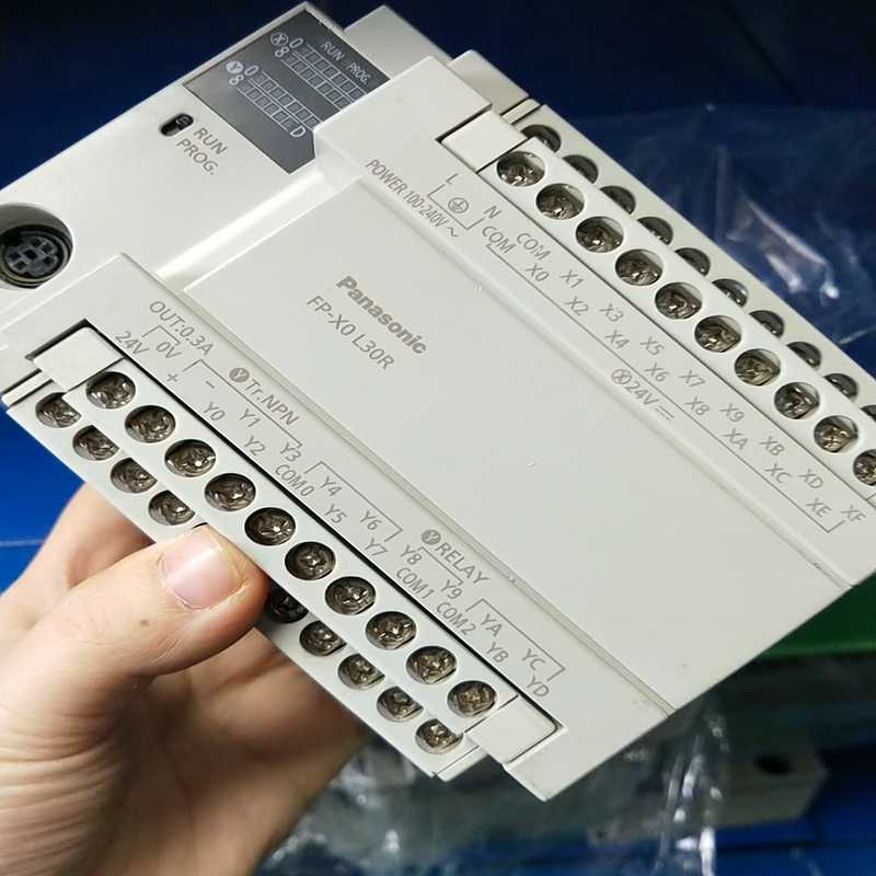原装正品plcafpx0l30rafpxol30r－f现需询价