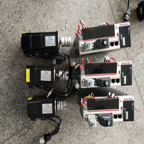 漂亮YAKOTEC研控伺服+电机整套，AS1－02BFI【卡奥电子】