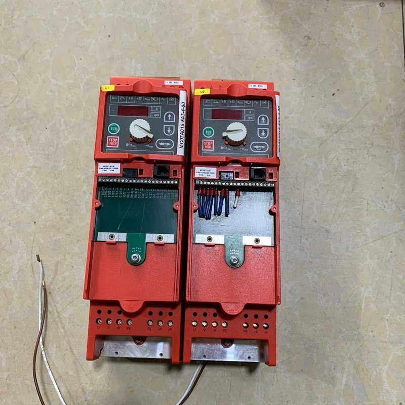 MC07A015-5A3-4-00SEW变频器，成色如图（地坛设备）