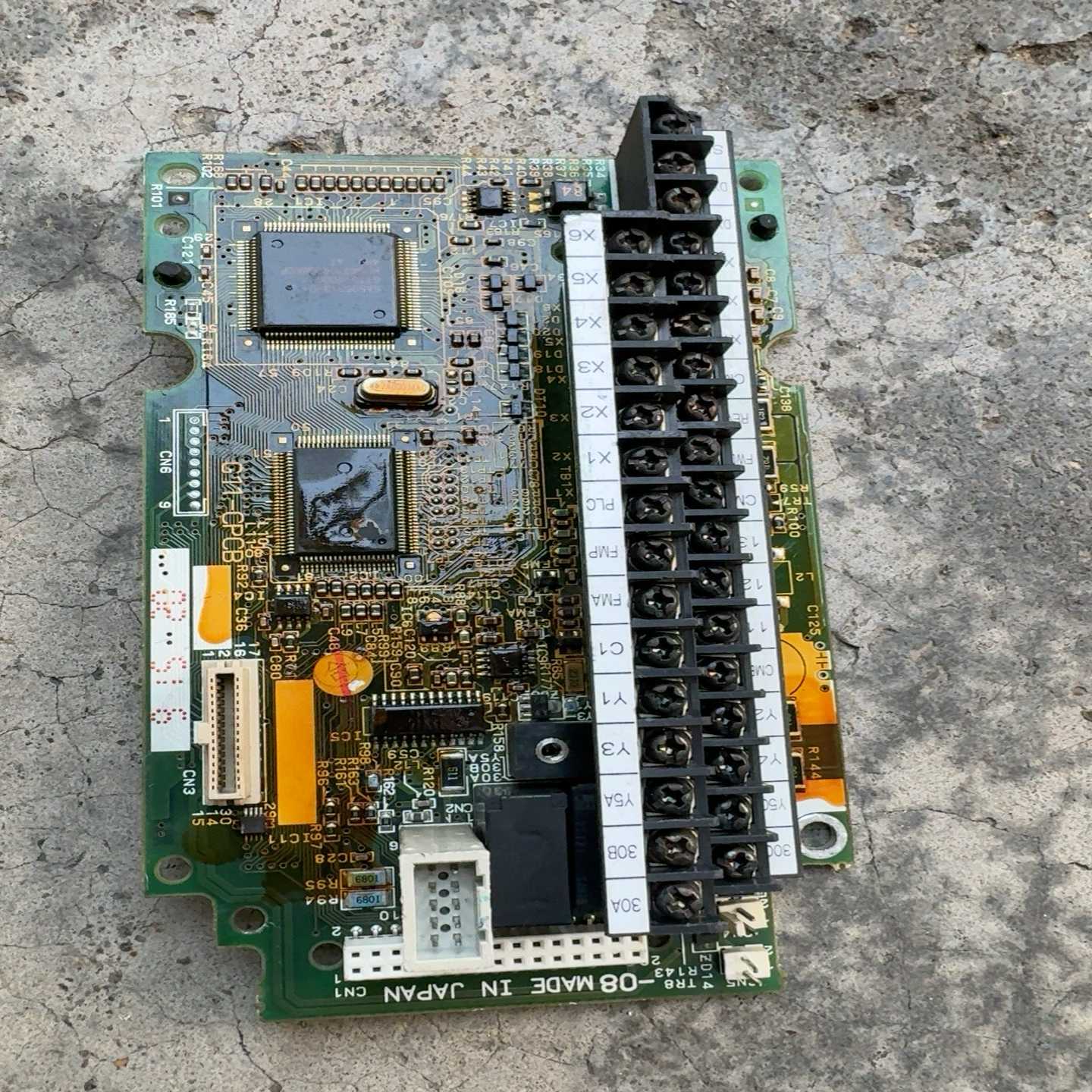 富士变频器主板G11/P11主板，成色如图，包邮！
