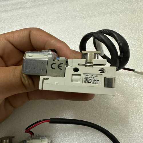 电磁阀VQZ115R-5G1-M5-PR-Q，无外~询价