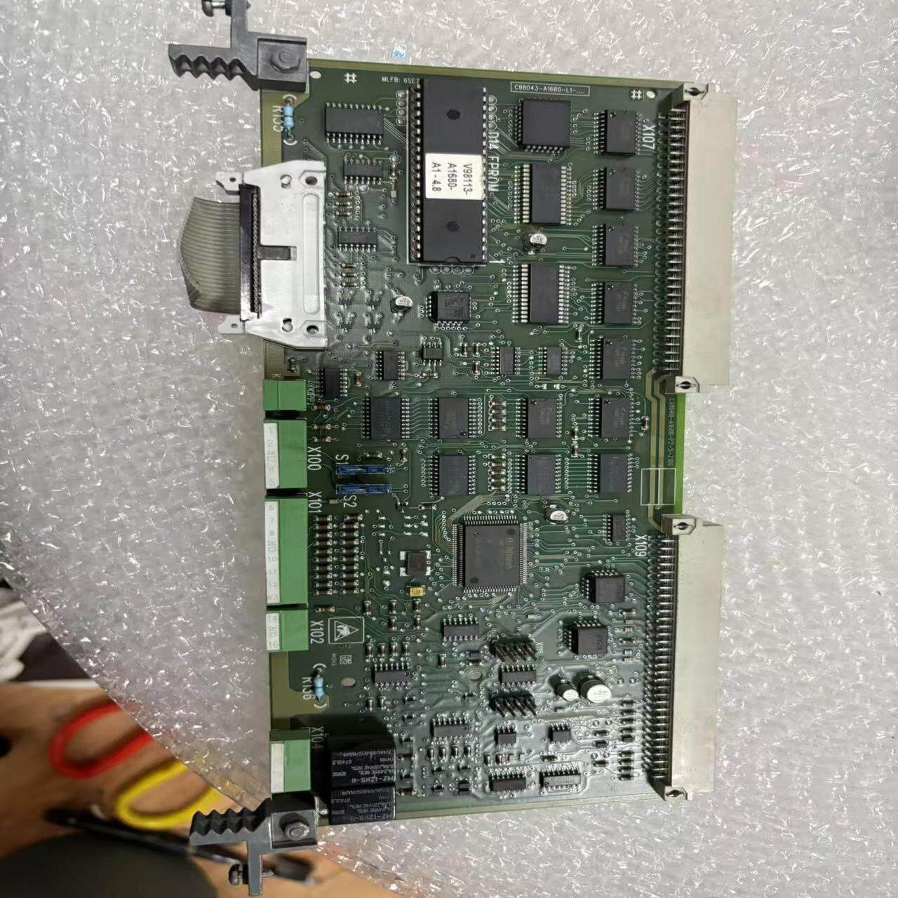 6SE7090-0XX85-1DA0二手拆机西门子主板实物图~议价