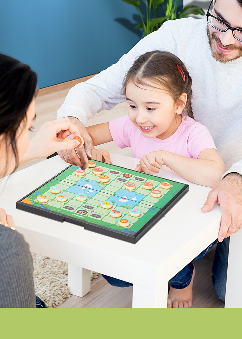 Джунгли 得力斗兽棋儿童小学生动物棋飞行棋可摺叠五子棋子磁力高级兽斗棋