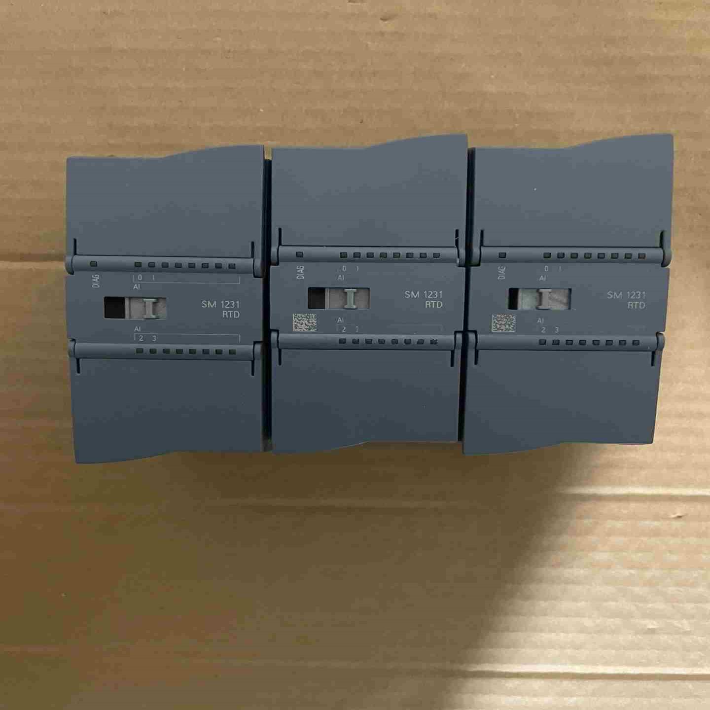 西门子S7-1200 231-5PD32-0XB0实图拍摄(瓠子电子)