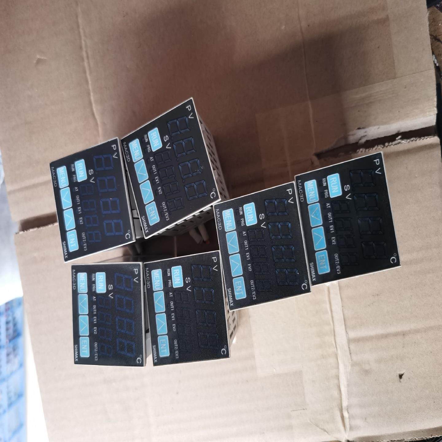 进口日本岛通温控表，型号MAC3D-MIF-EN-NNN，拆~议价