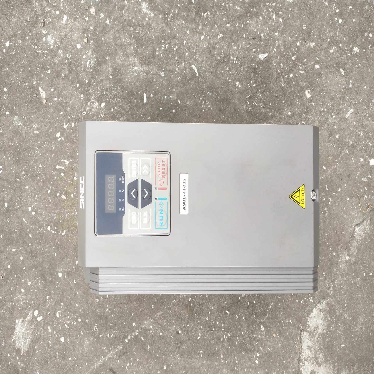 正弦变频器A98E-4T032成色可以功能完好包好用的上的请【鑫鑫商,3C数码配件,其它配件,淘宝优惠券,粉丝福利购,淘宝优惠卷