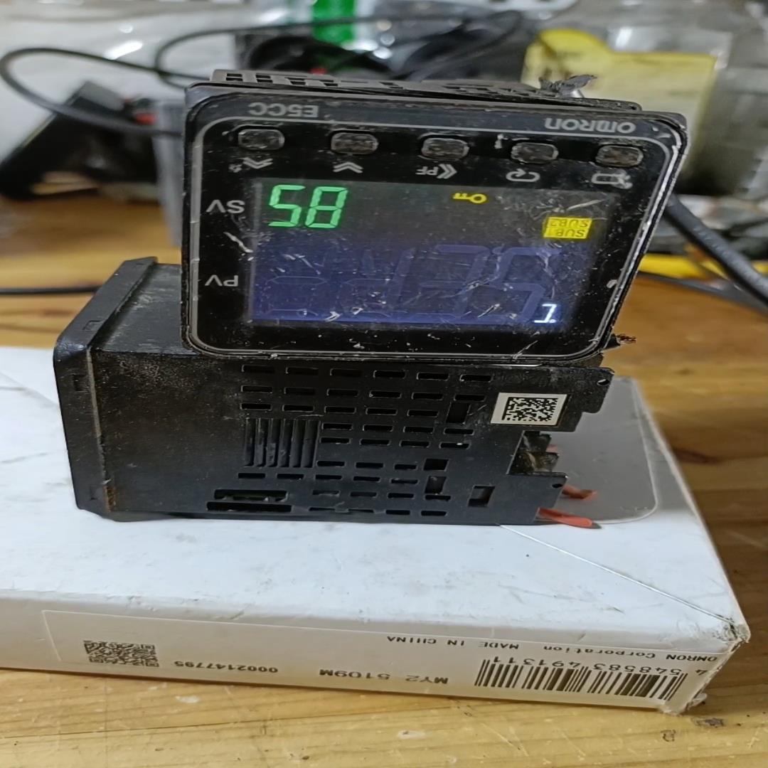 温控器E5CC-RX2ASM-800,货,通电效果~议价