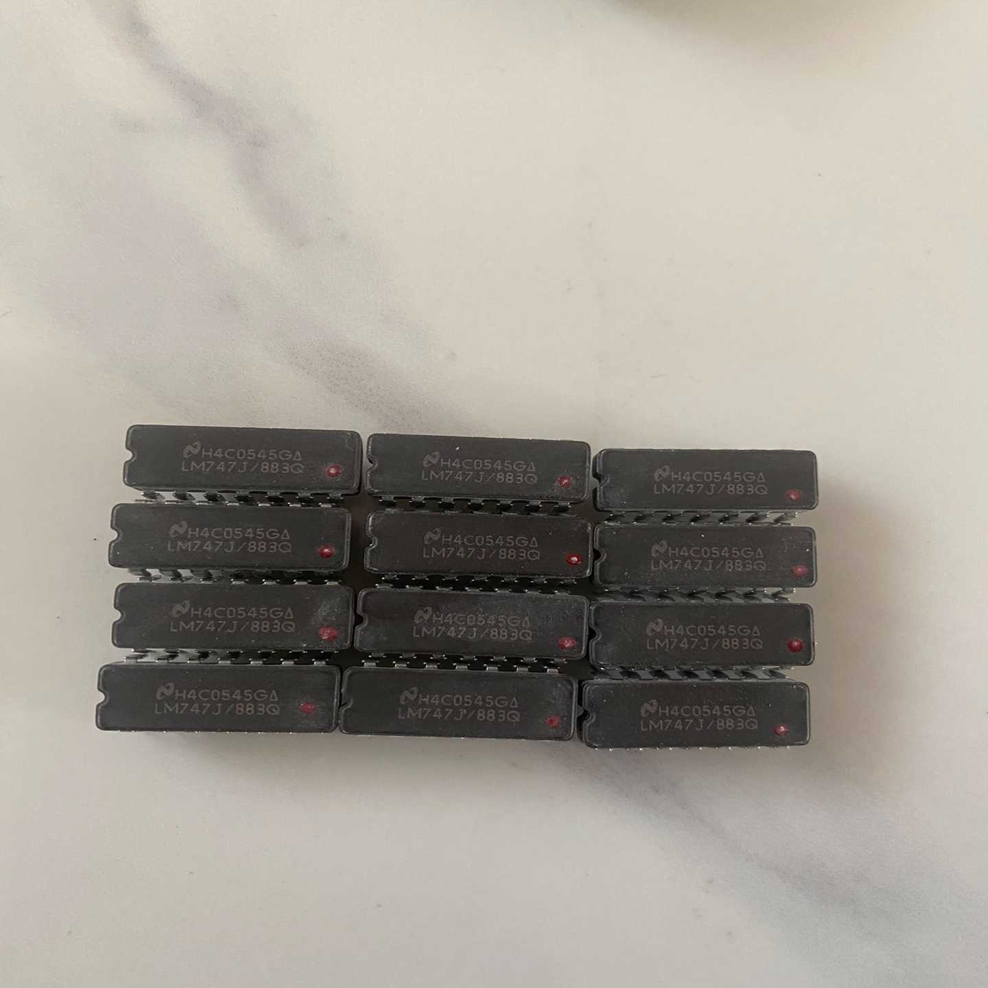 LM747J/883Q【侨报商行】