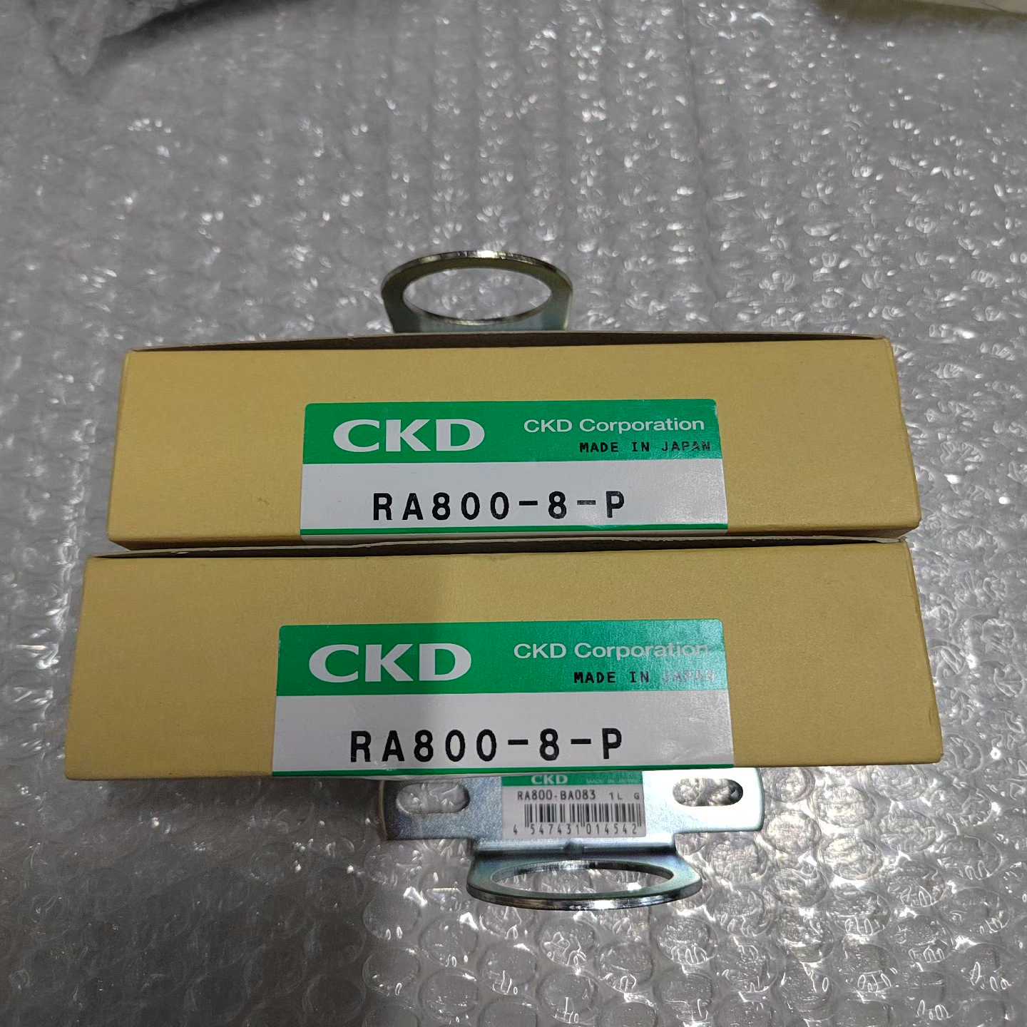 RA800-8-P原装CKD调压阀全新原装带支架2个，实拍图~议价