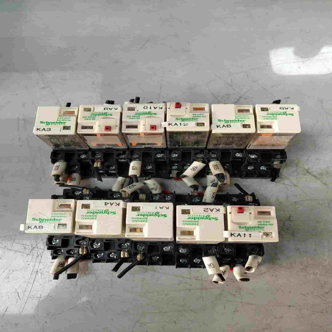 (询价)继电器，RXM2LB2P7，RXM2AB2E7，实物拍