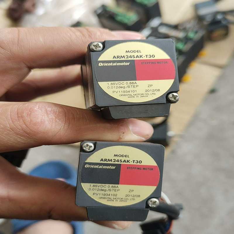询价~件ARM24SAK-T30步进电机便宜了,图片是实物