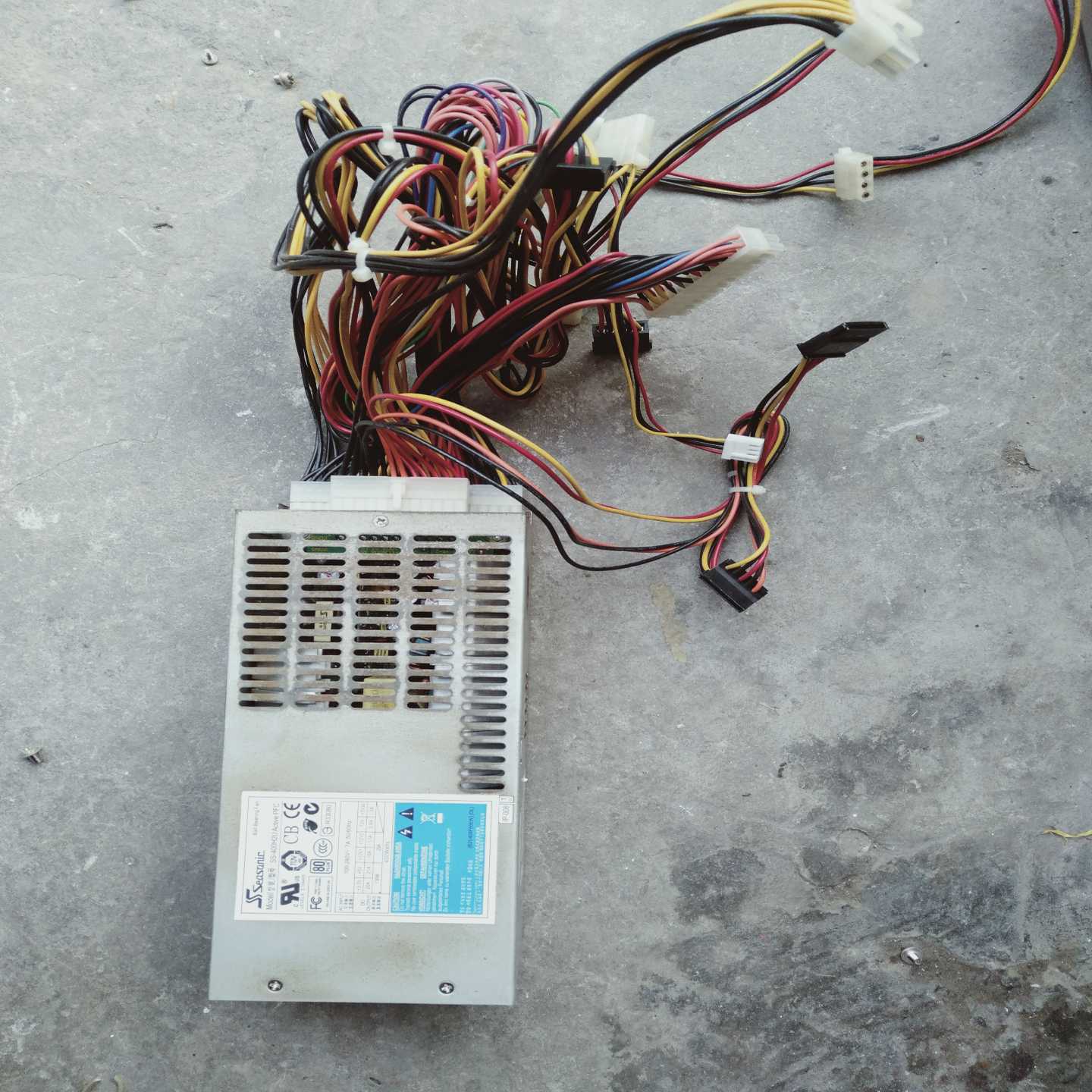 海韵400W工业工控机2U电源。SS-400H2U  带线~询价图片