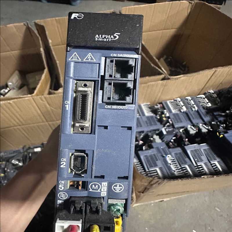 富士伺服RYH201F5-VV2，GYS101D5-RA2（耶耶电子）