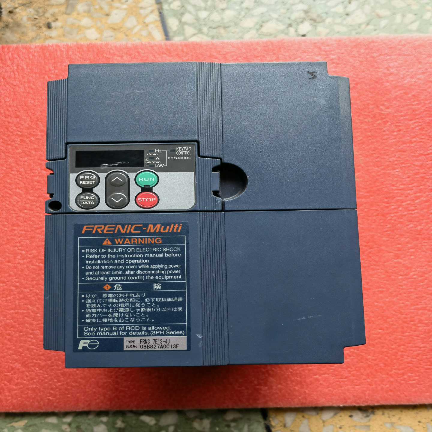 富士变频器FRN3.7E1S-4J3.7千瓦，成色如图【卡奥电子】