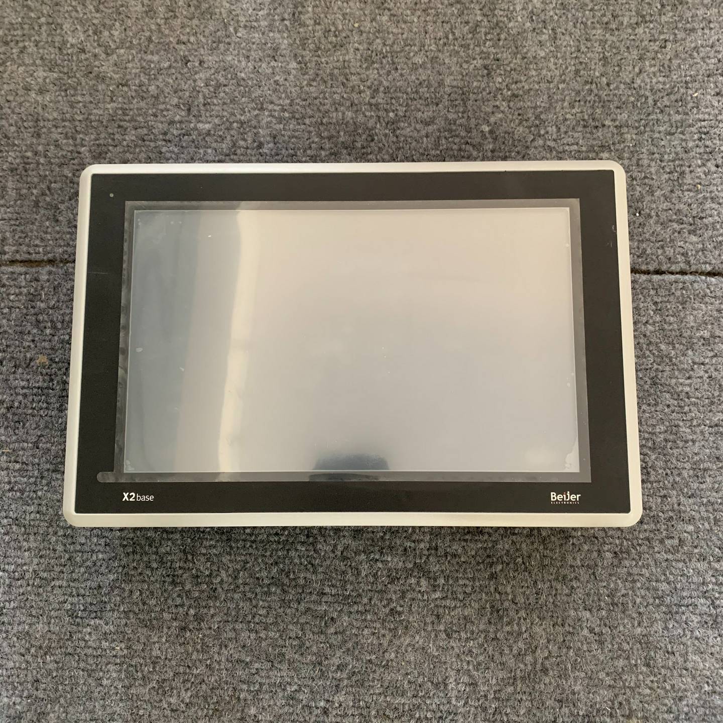 Beijer北尔触摸屏10-F2X2base，成色如图询价