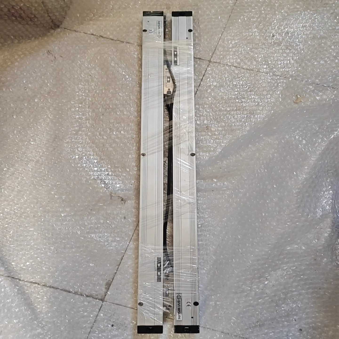 意大利GIVI光栅尺600mm，二条，剪线了线长300-50（电子设备）