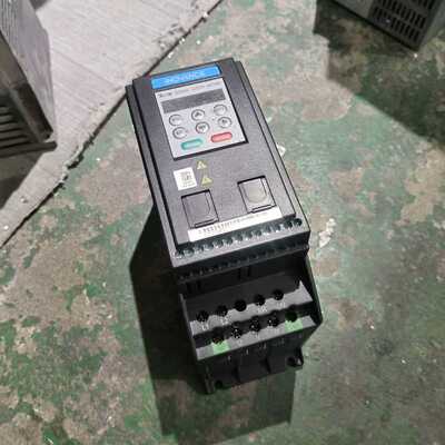 汇川变频器MD200S0.4B-CAN-SC  成色很好 包~询价