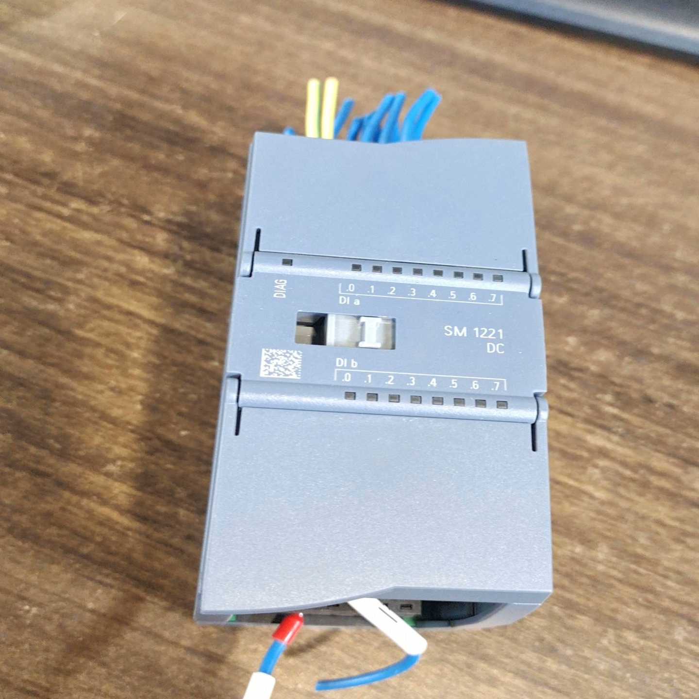 221-1BH32-0XB0 件 功能正常 年份2~询价