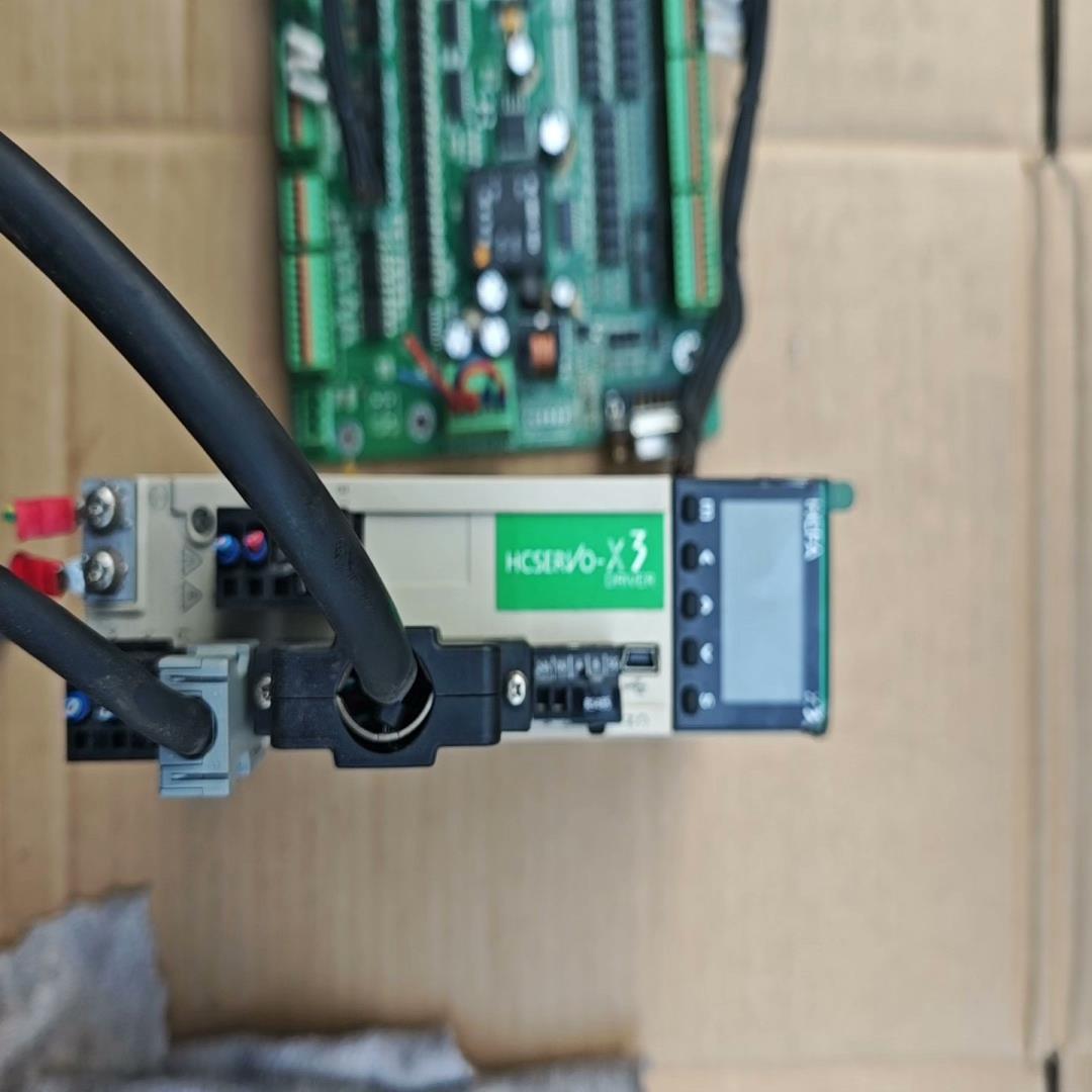 SV-X3DA010A-D禾川伺服驱动器 功能正常 实物~询价