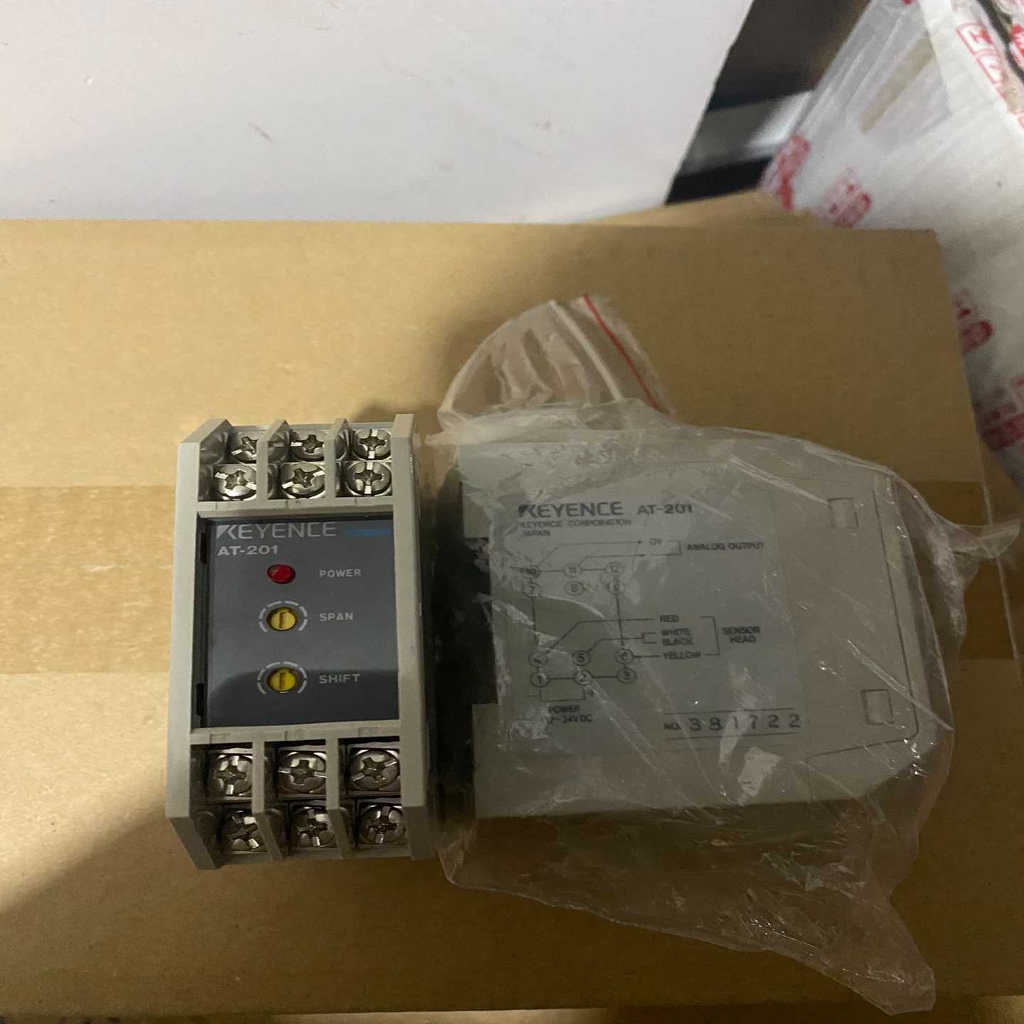 基恩士电源控制器AT-201无包装~询价