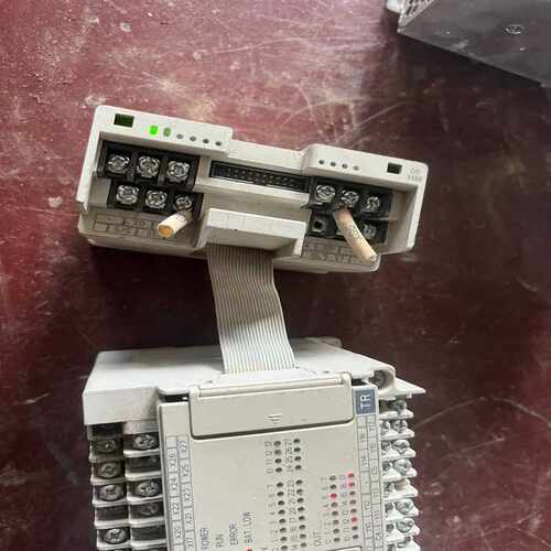 台达DVP40EH00T3三台DVP08HM11N拓展模块（基数电子）