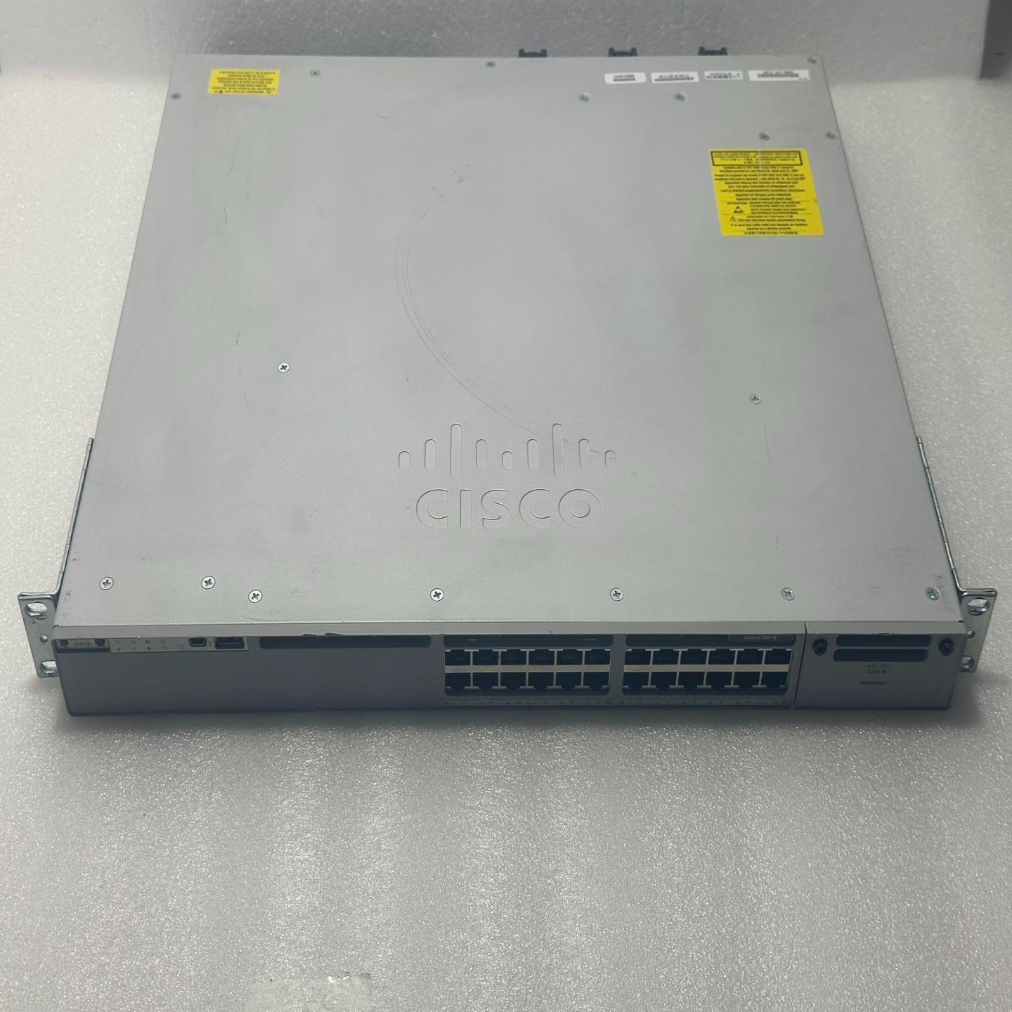 C9300-24T    20年炫货~询价