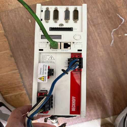 倍福AX5203-0000-0200，成色如图，实物图~询价