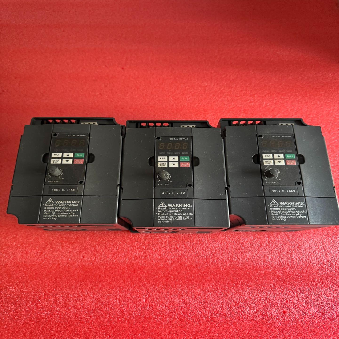 拆机众辰变频器H2400A0D75K075KW380V