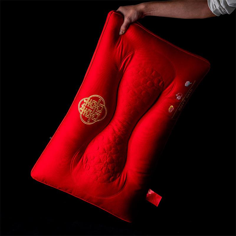 婚贡缎羽绒枕结柔婚乳胶枕头丝芯庆软刺绣枕芯婚房床上用123品不