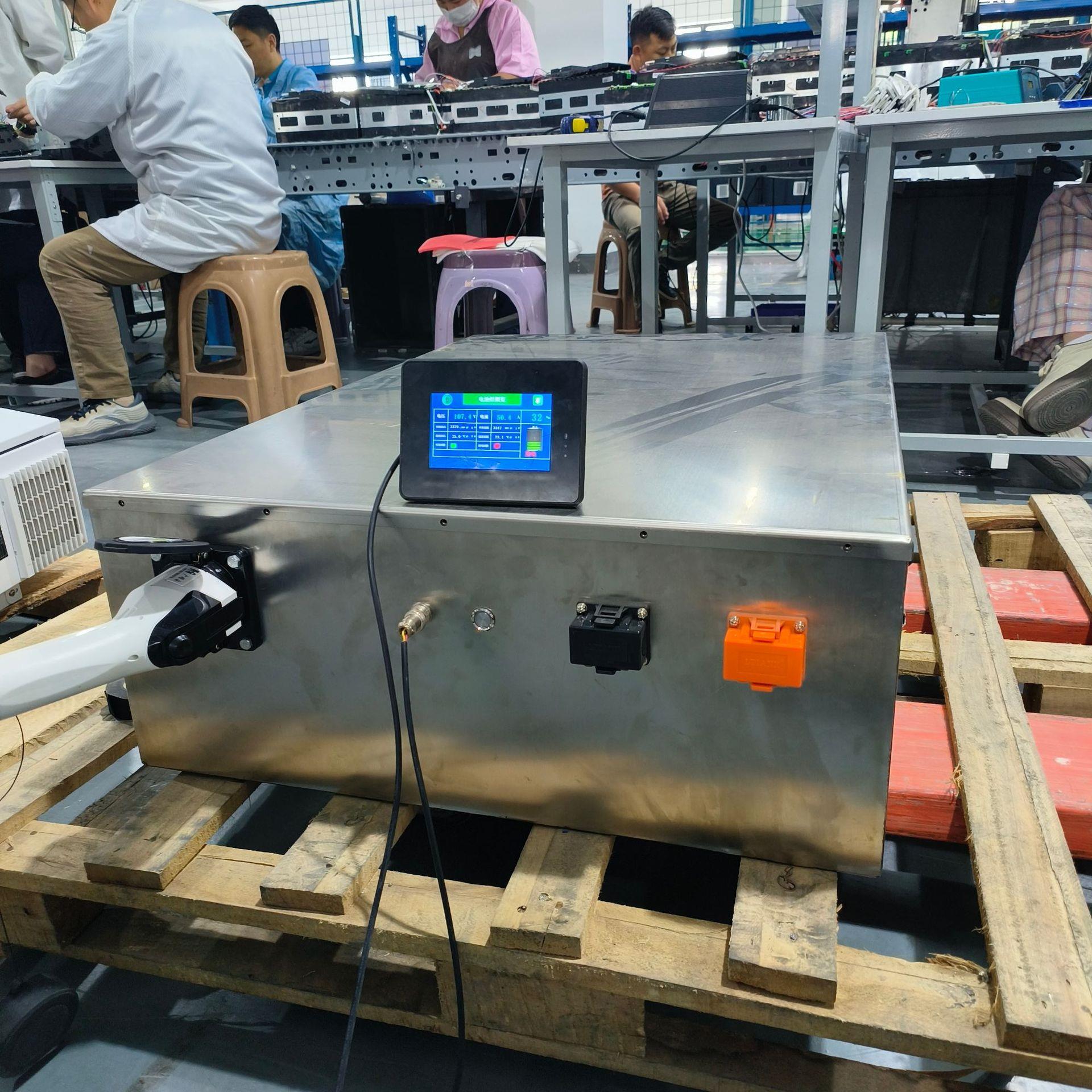 磷酸铁锂电池96v300ah低速轮车带96v300ah液晶屏直电流四桩充动力