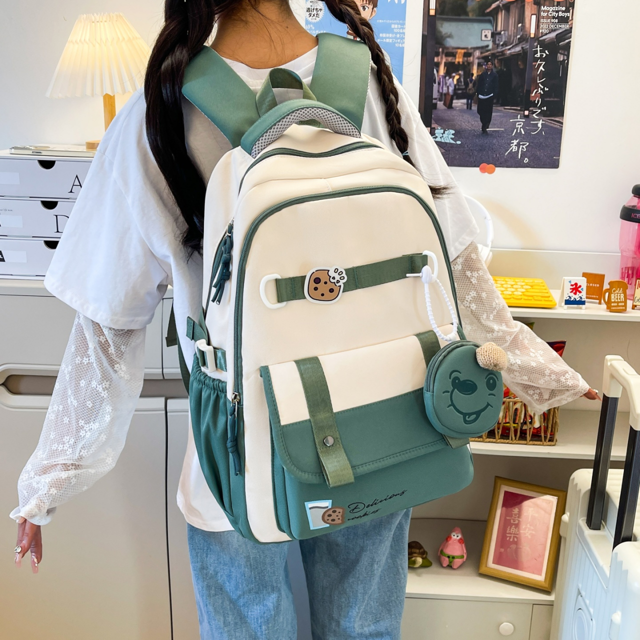 简约撞色双肩包女新款韩版时尚背包大容量初中高中学生书包男