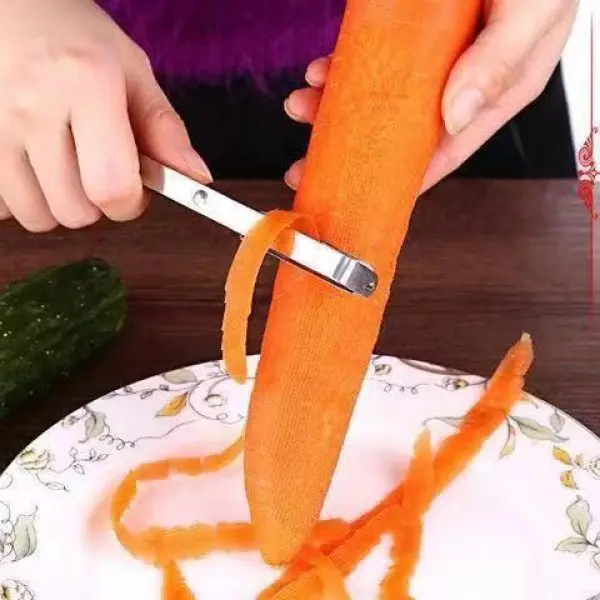 德国鲨鱼口削皮刀去除各种瓜果蔬菜皮土豆皮不锈钢削皮刀便携去皮图片
