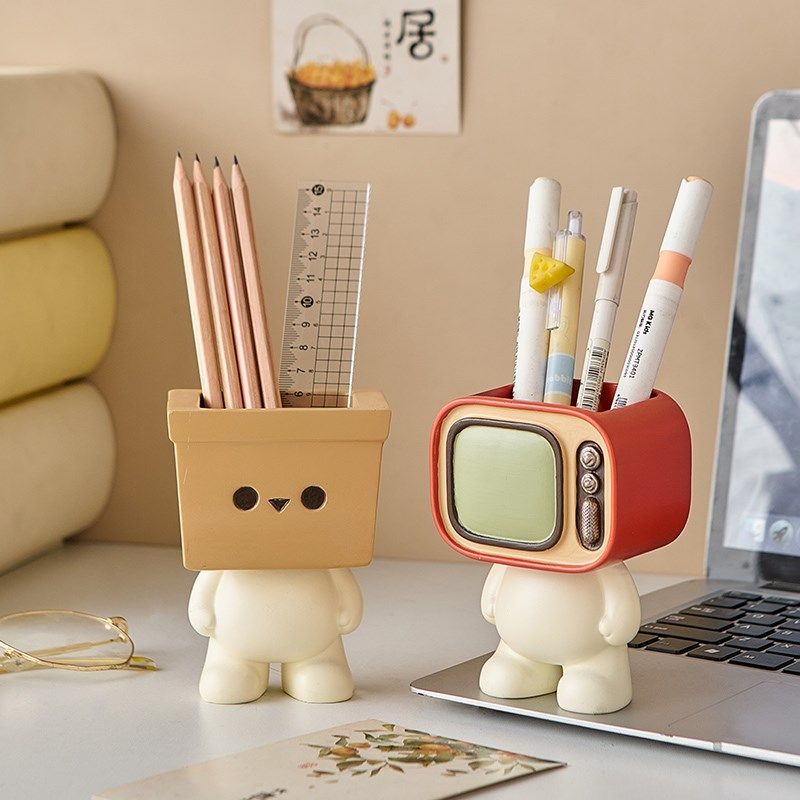 可爱创意办公室桌面笔筒摆件轻奢高级感女生工位收纳好物生日礼物