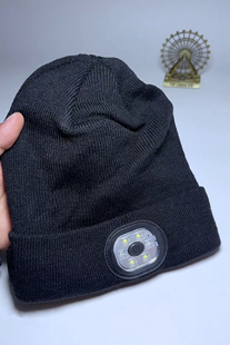 黑色新款便携时尚带LED灯帽子户外运动网红夜行照明保暖针织帽