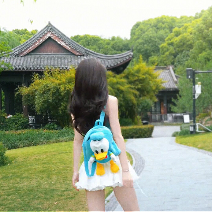 新款唐老鸭双肩包儿童背包小书包可爱迪士尼男女孩包包