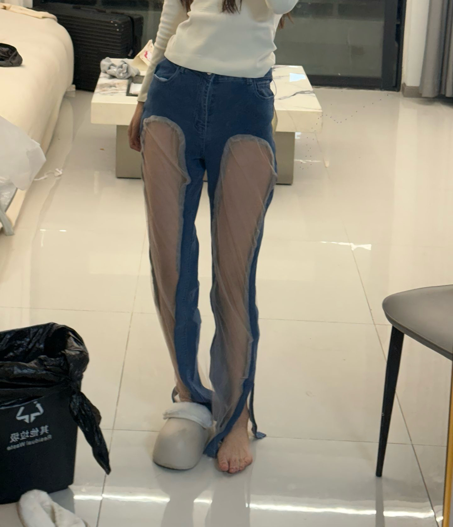 裤子女性感蕾丝镂空牛仔裤2025新款纯欲风蓝色吸睛设计感长裤