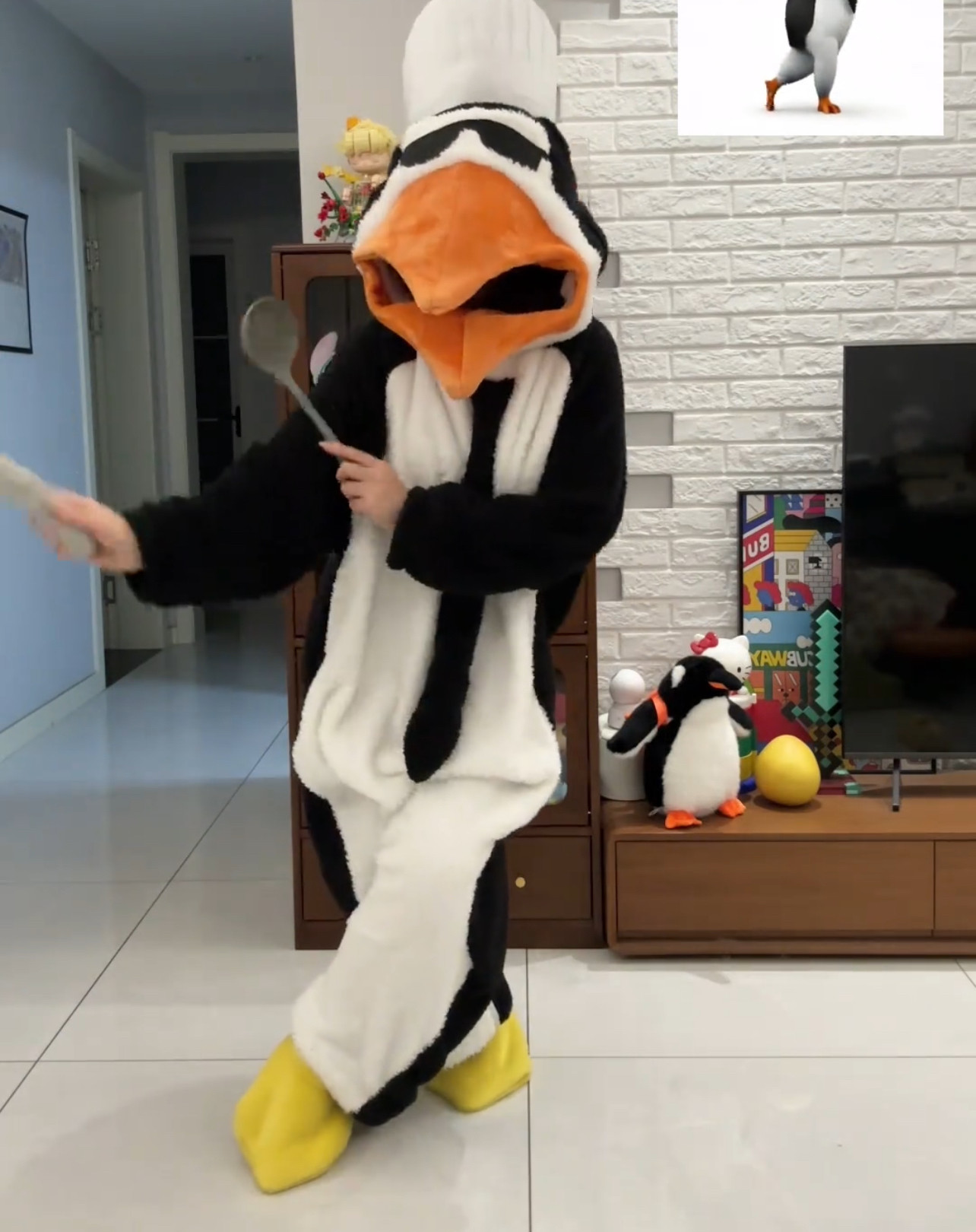 新款睡袍厨师帽墨镜搞怪企鹅宽松毛绒情侣抽象搞怪穿搭可爱睡衣