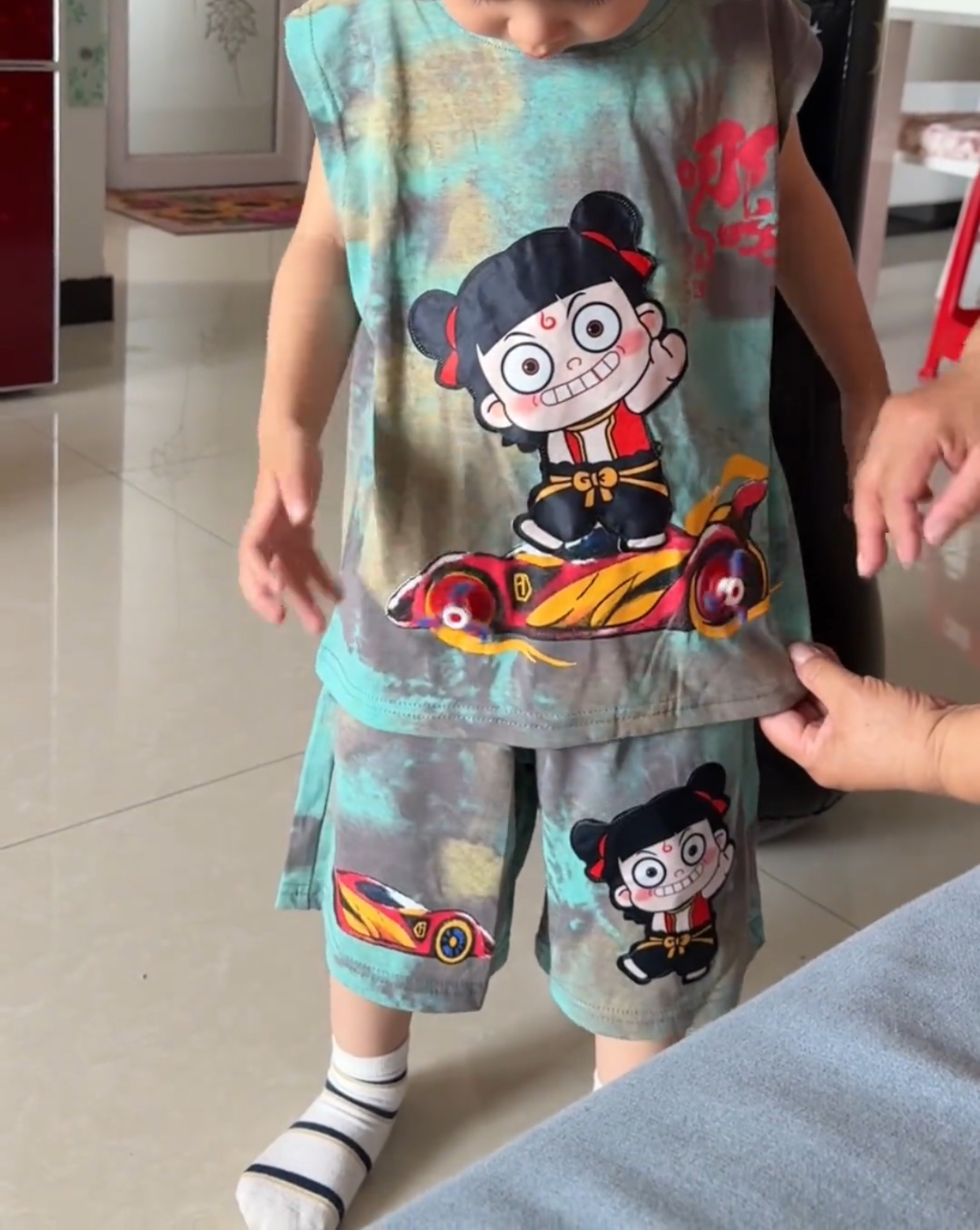 2025新款夏季宝宝薄款无袖两件套潮儿童哪吒服装男童夏装背心套装