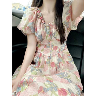 甜美温柔海边度假漂亮 2025新款 小红书推荐 法式 领碎花连衣裙女夏季