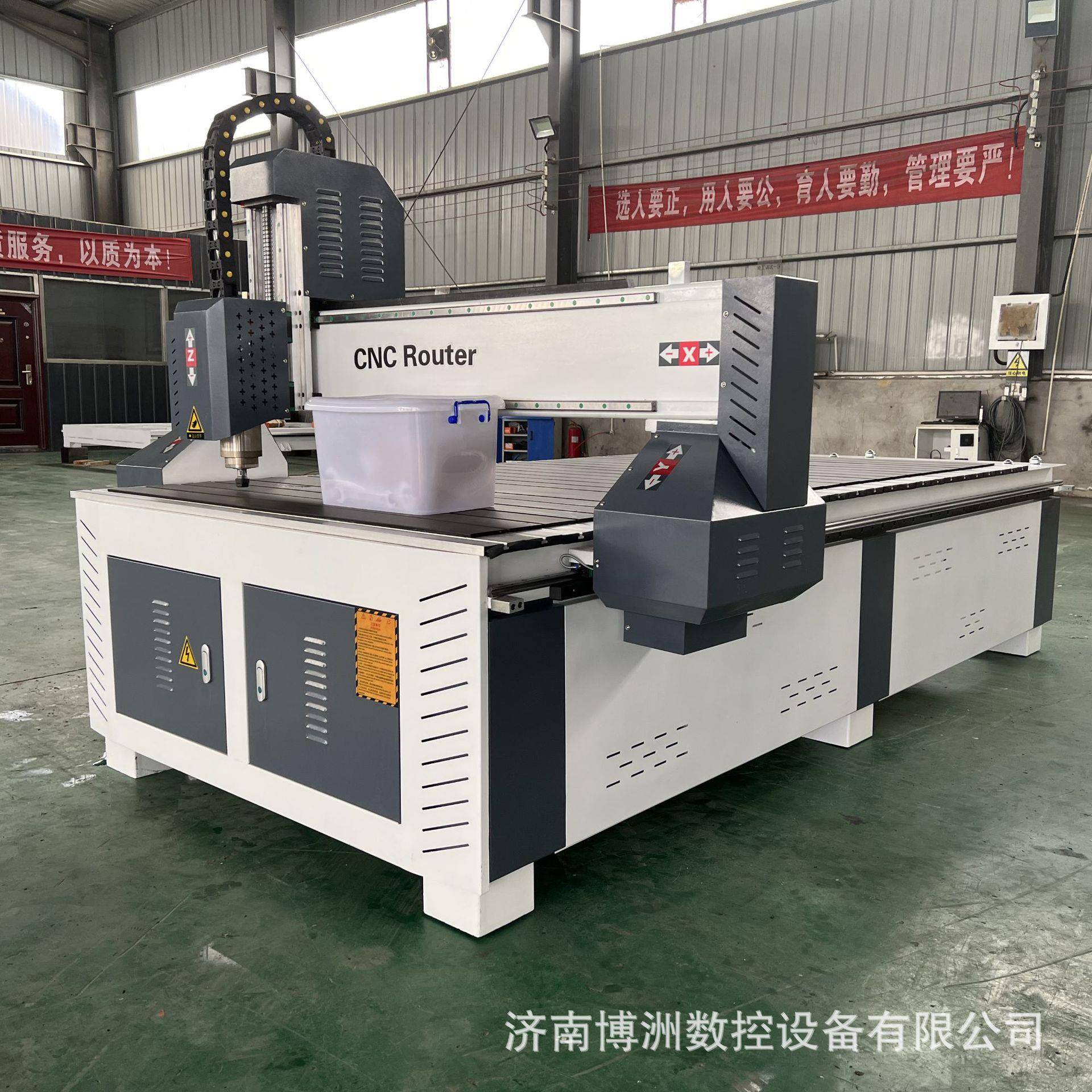 厂家CNC小型雕刻C机KLV双色板标牌雕机厂家125PV刻雕刻机