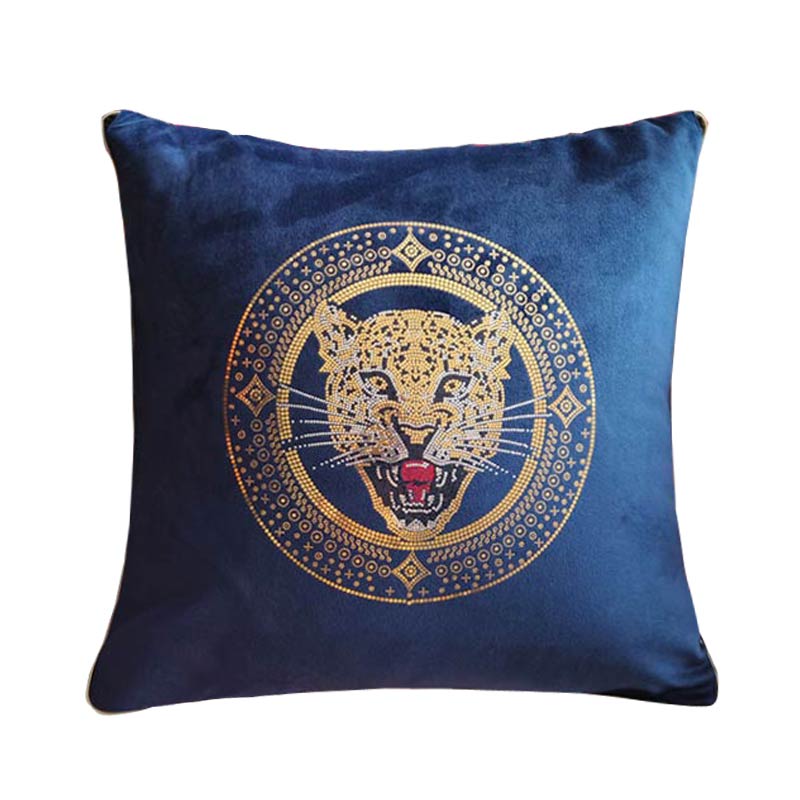 新款轻奢两用汽车载抱枕被子多功能午休午睡家用客厅沙发靠垫加厚