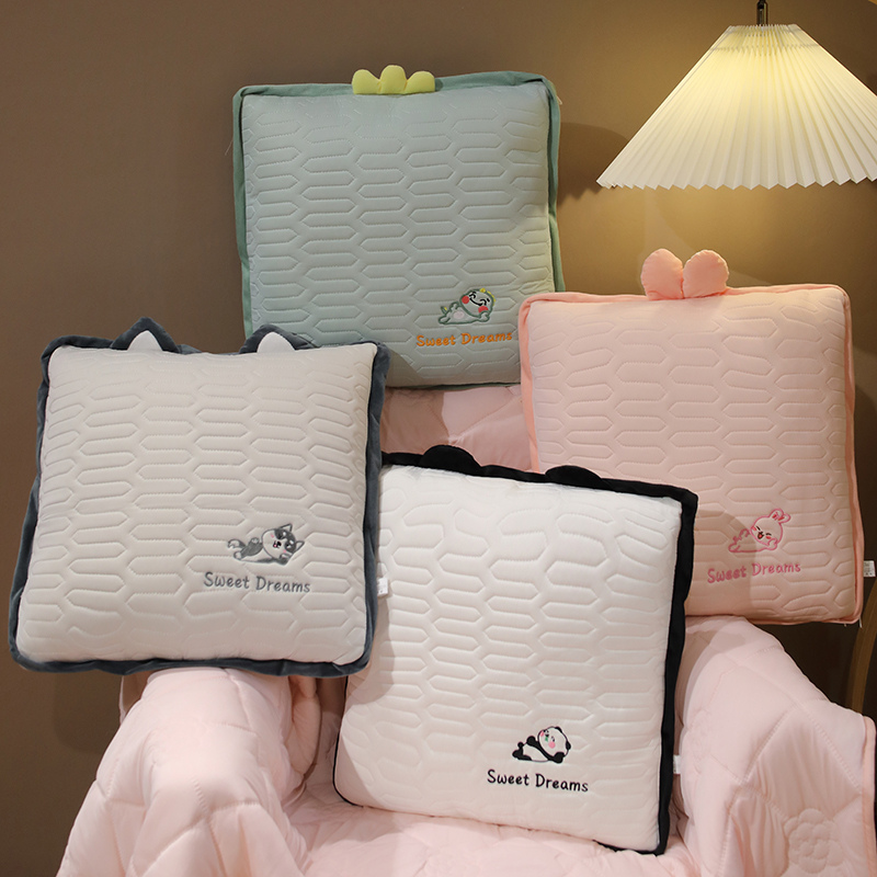 乳胶冰丝抱枕被子两用p毯子二合一办公室午睡枕头沙发汽车载小靠