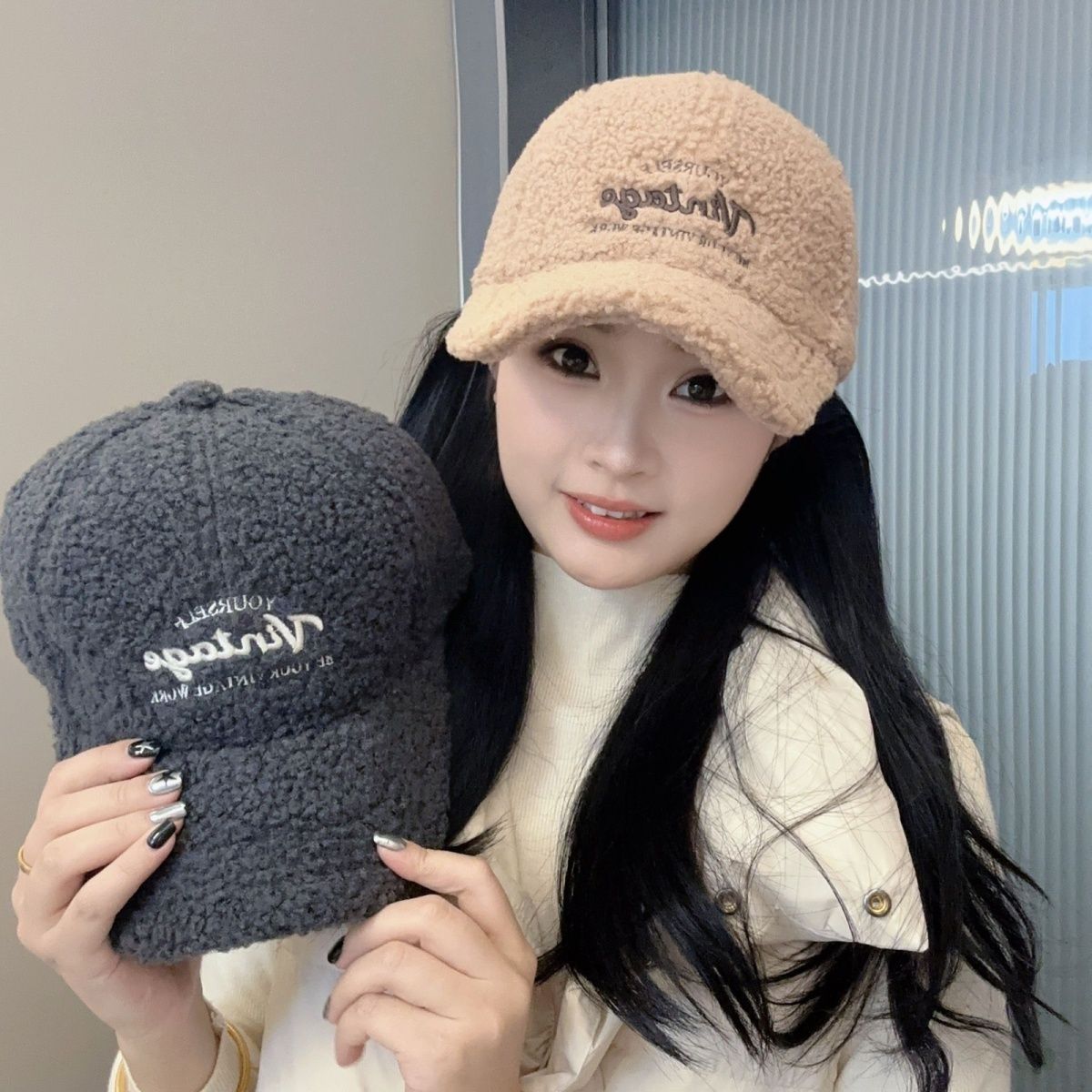 羊羔毛绒棒球帽女冬季2024年新爆款时尚百搭帽子秋冬毛茸茸鸭舌帽